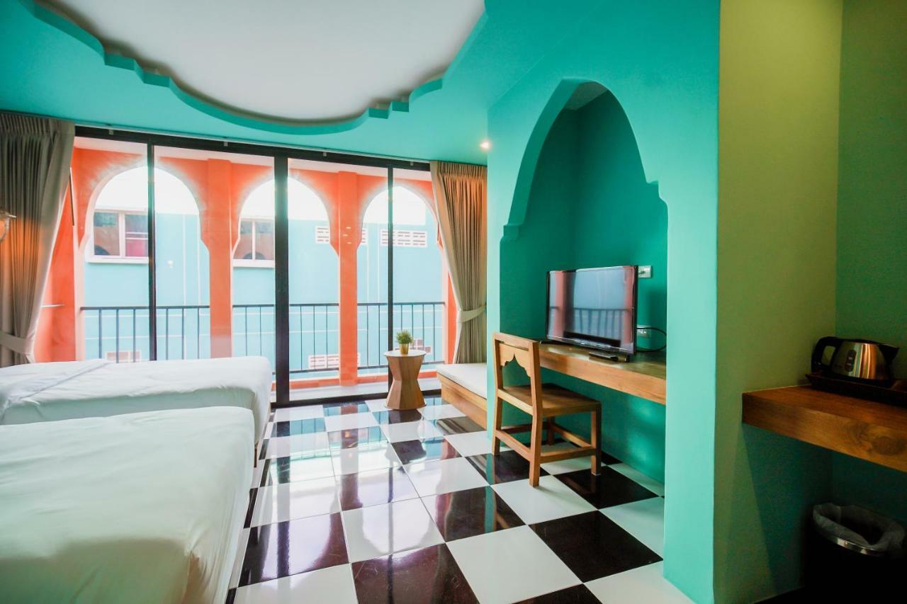 Khaleej Mass Hotel Patong Exterior photo